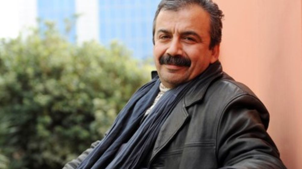 Sırrı Süreyya Önder'in 'Cumhuriyet' eleştirisi üzerine
