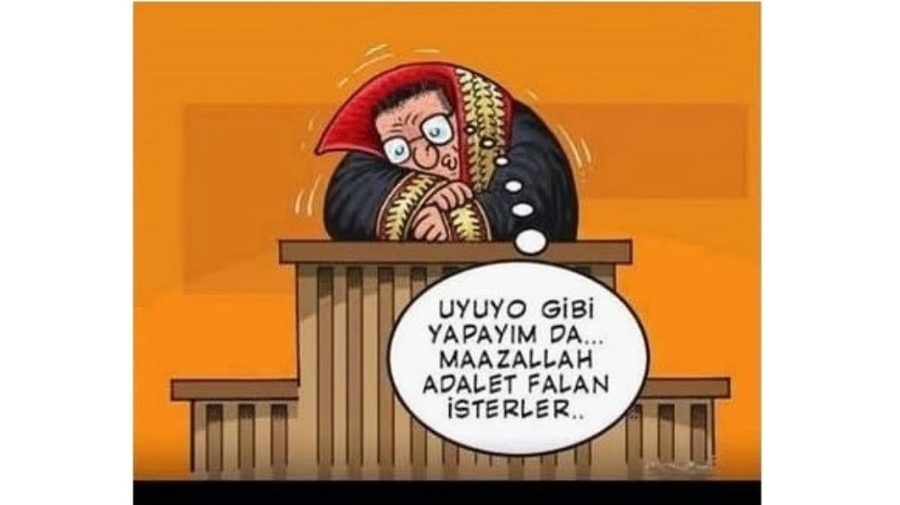 Her Şey Çok Demokratik