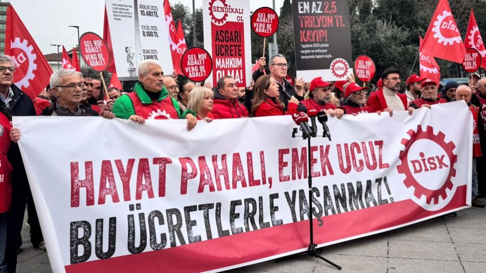 Asgari Ücret Enflasyon Karşısında Erimeye Devam Ediyor