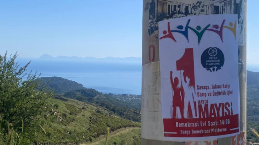 Datça'da 1 Mayıs Afişlemeleri...