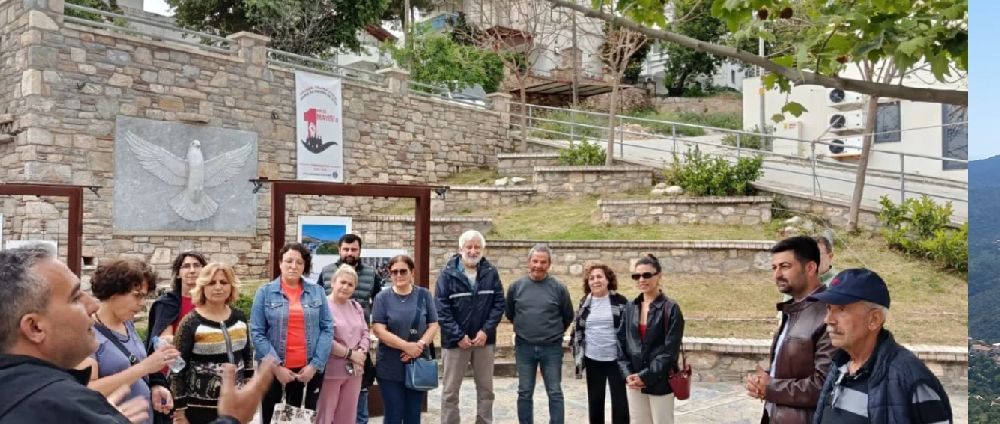 Datça'da 1 Mayıs Afişlemeleri...