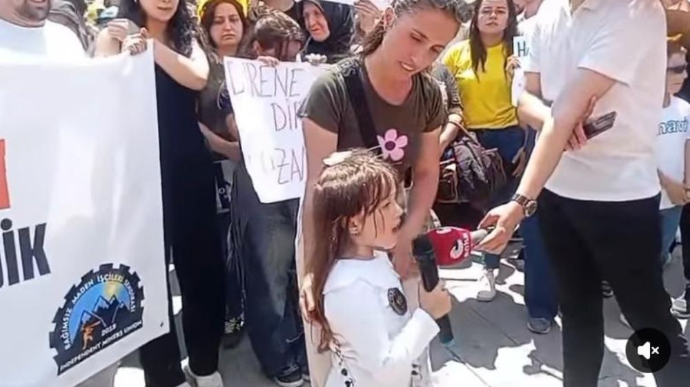 Madenci Kızları Kral Çıplak Dedi