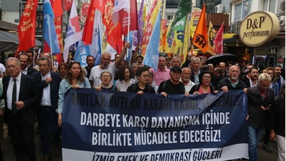 Otoriter Despotizmin Baasçı Esintileri