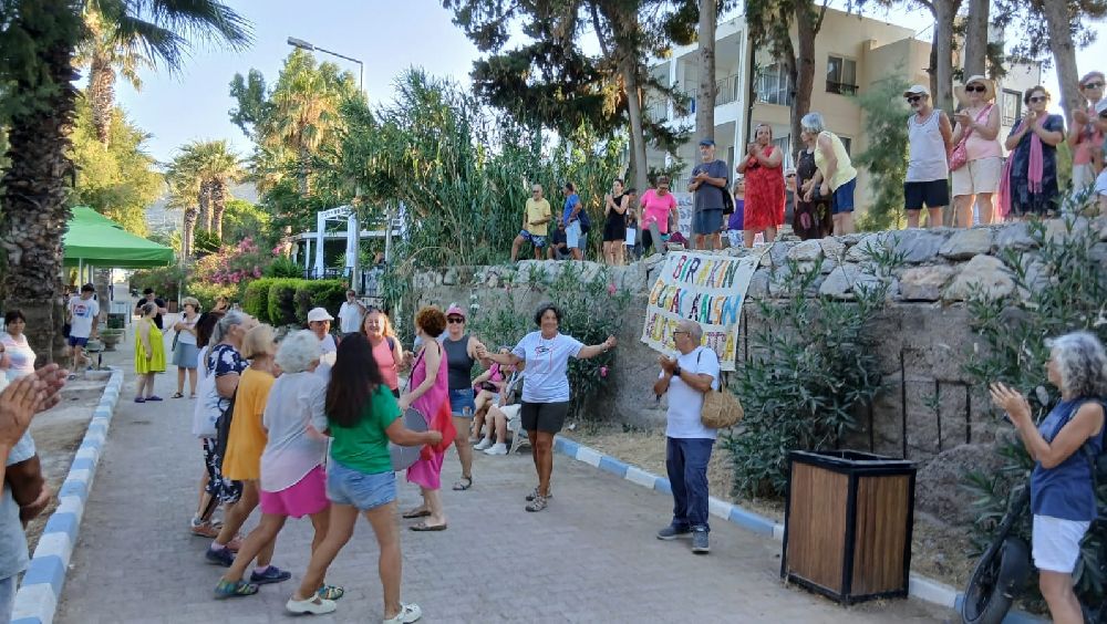 Datça, Özelleştirmelere Karşı Yürüyüşe Geçti