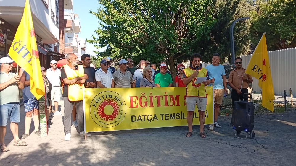 Datçalı Öğretmenler Ankara'daki Greve Destek Verdi Polis Şiddetini Kınadı 