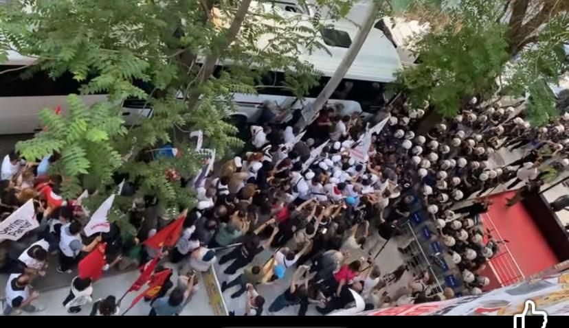 Öğretmenler Ödev verdi, Dersimiz, Direniş