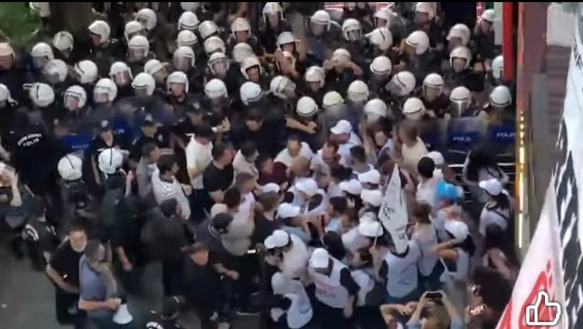 Öğretmenler Ödev verdi, Dersimiz, Direniş