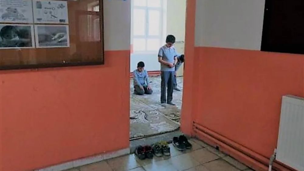 Alevi Bektaşi Federasyonu'ndan Okullarda Mescit Genelgesine İlişkin Tepki