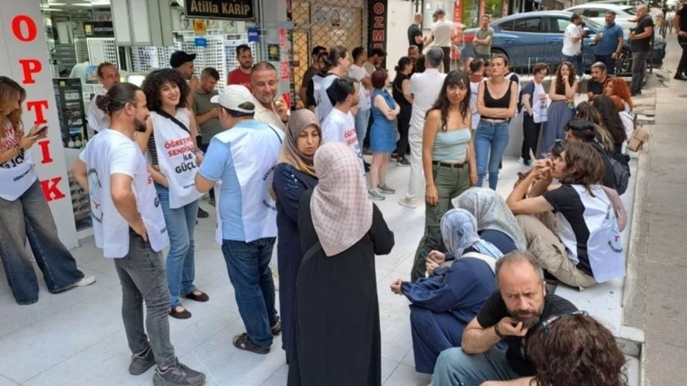 Ankara’da Öğretmenler Adalet ve Hak Arayışıyla Yürüdü