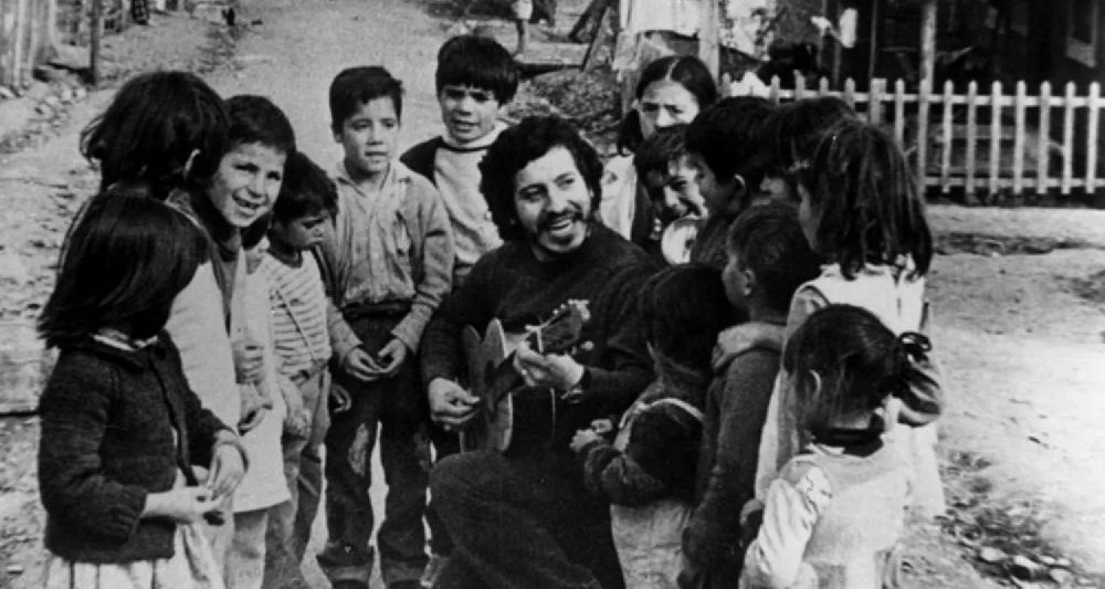 Víctor Jara’nın Mirası: Barış İçinde Yaşama Hakkı