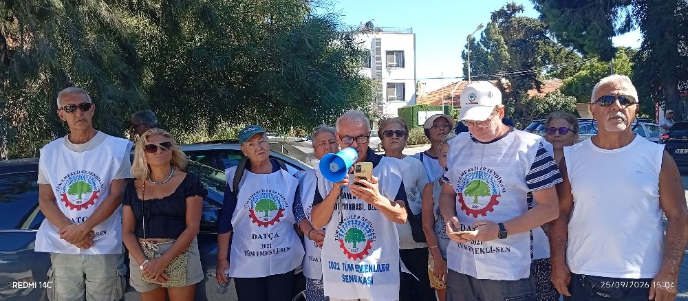 Datçalı Emekliler Adliye Önünden Seslendi: “Seyyanen Zam Hakkımızı İstiyoruz”