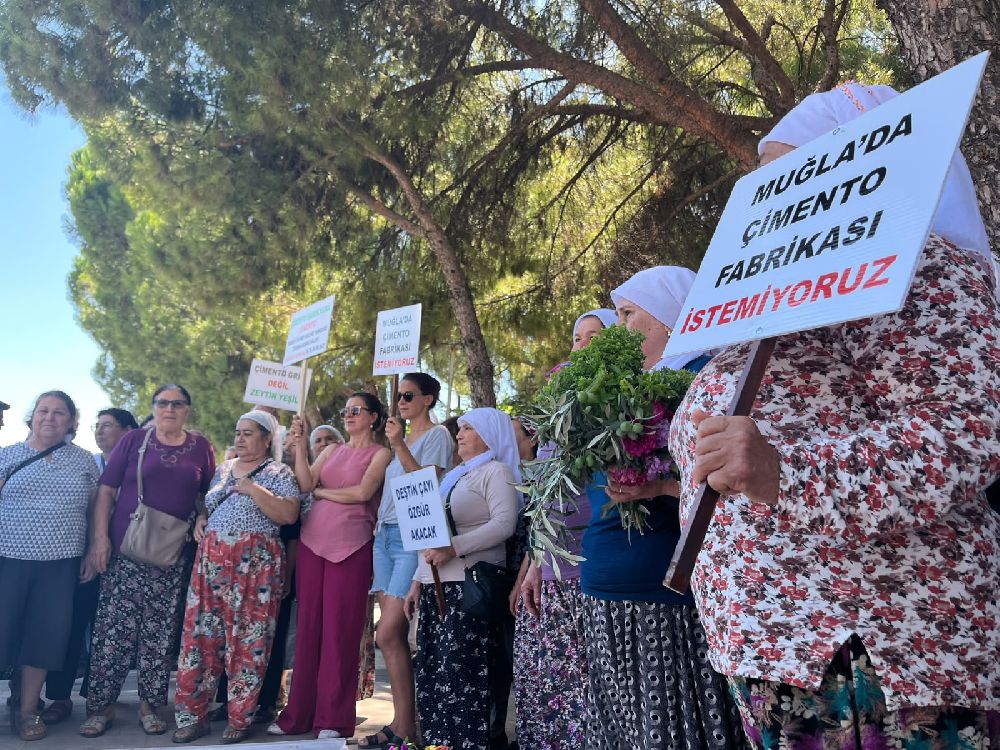 Deştin ve Bayır’da Çimento Fabrikasına Karşı Mücadele Sürüyor: Bilirkişi Raporu İçin Suç Duyurusu