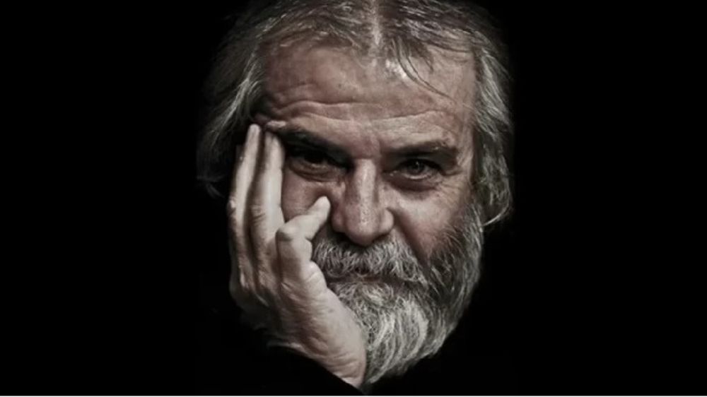  Tarık Akan