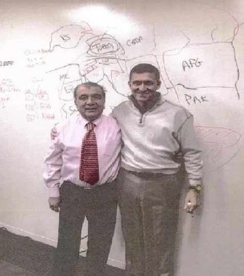 Derindeki  Karanlığın   Yüzeydeki Gölgesi